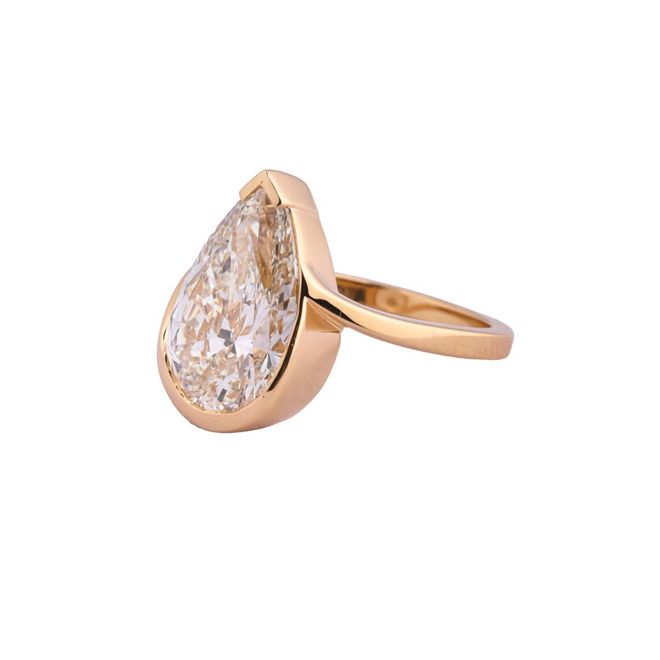 Sculpted Pear Orbit Bezel Ring — view 2