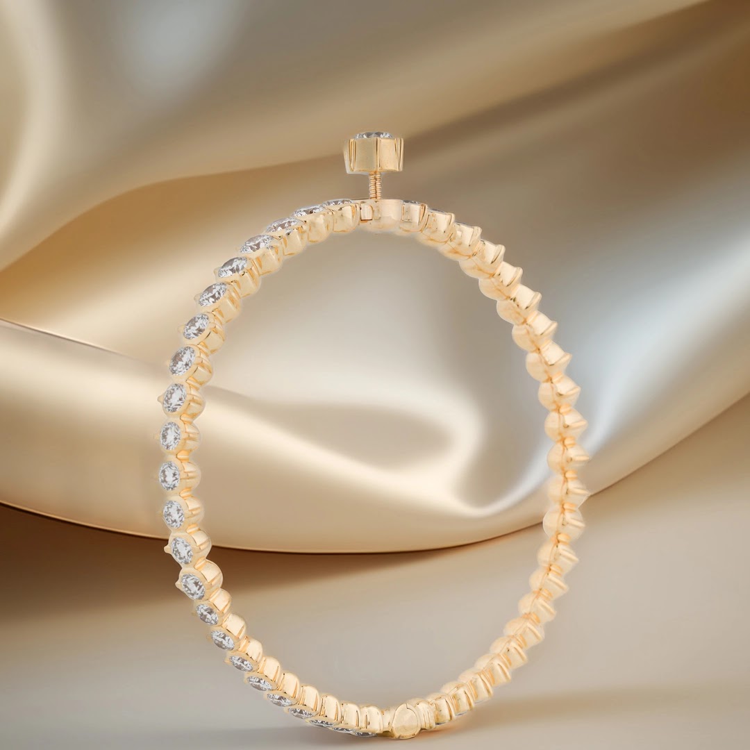 11.3 Ct Round Lab-Grown Diamond Bangle — view 1