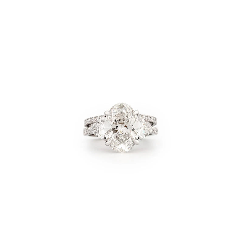 Vela Oval Pear-Side Split-Shank Ring — front view