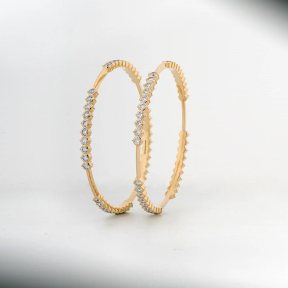 9.44 Ct Round Lab-Grown Diamond Bangle — view 1