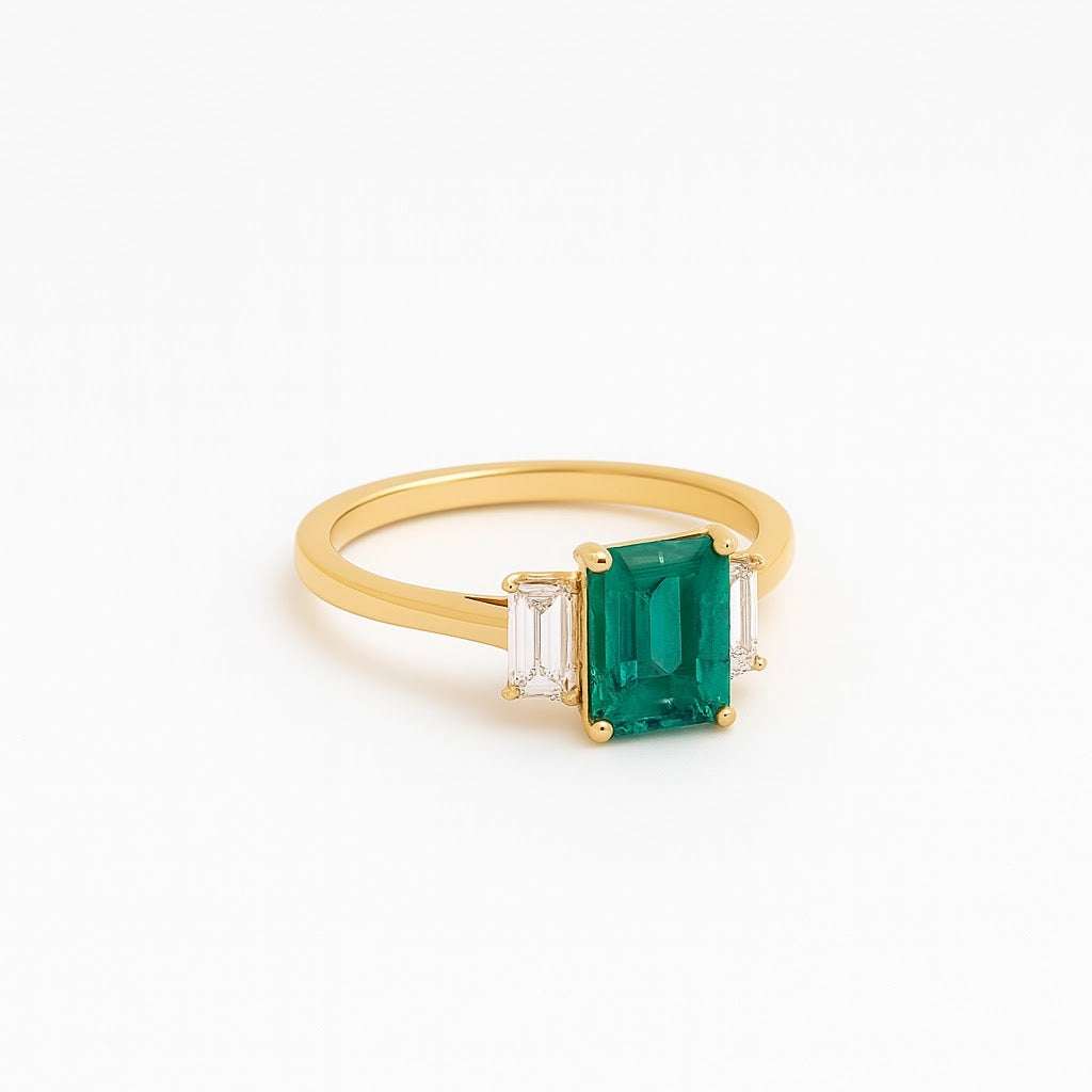 Oval Emerald and Diamond-Shoulder Ring - front view