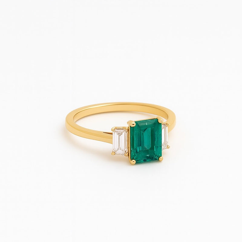 Oval Emerald and Diamond-Shoulder Ring - front view