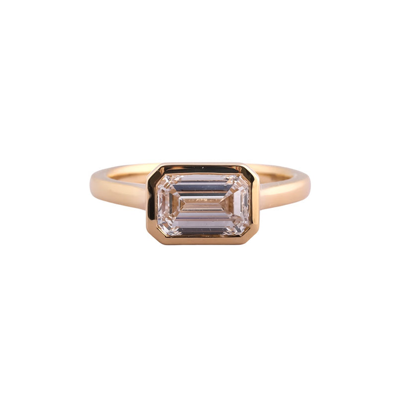 Côte East-West Emerald Bezel Ring — view 1