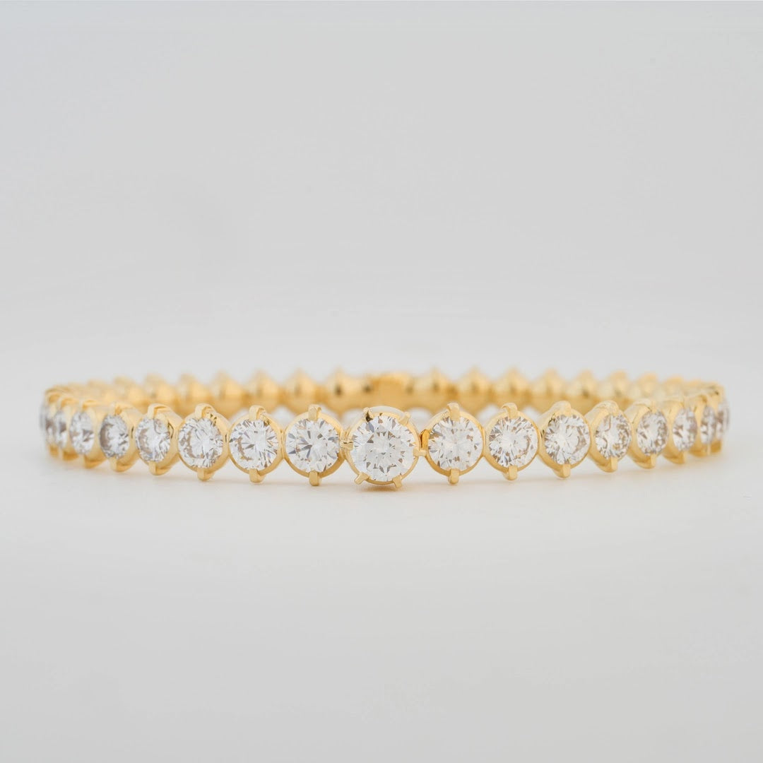 19.89 Ct Round Lab-Grown Diamond Bangle — view 2