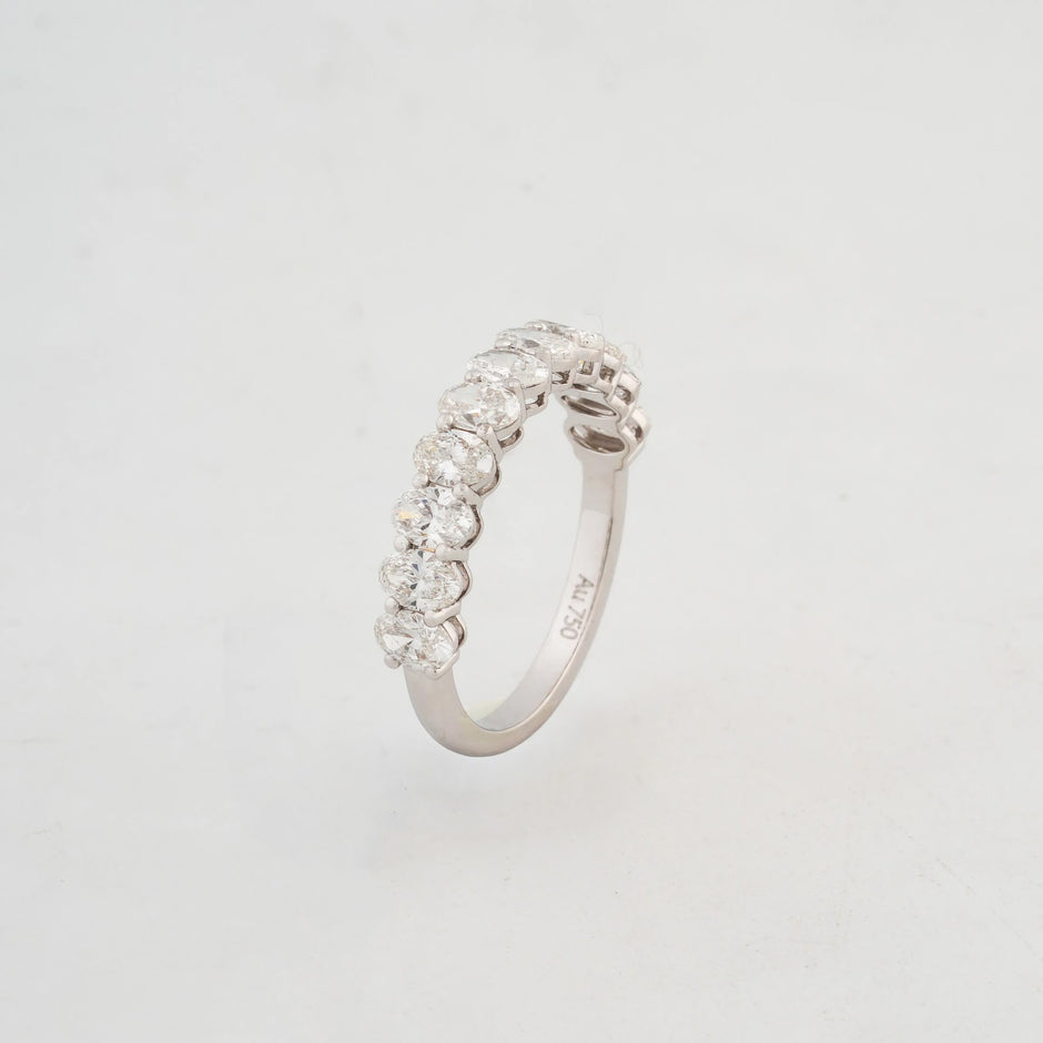 Lumina Graduated Round Diamond Band — angled view