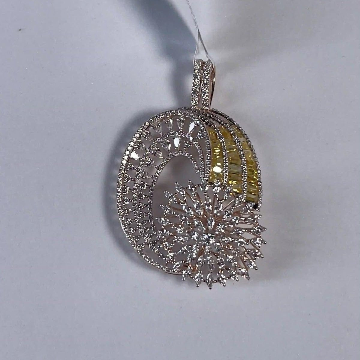 4073 Pendant