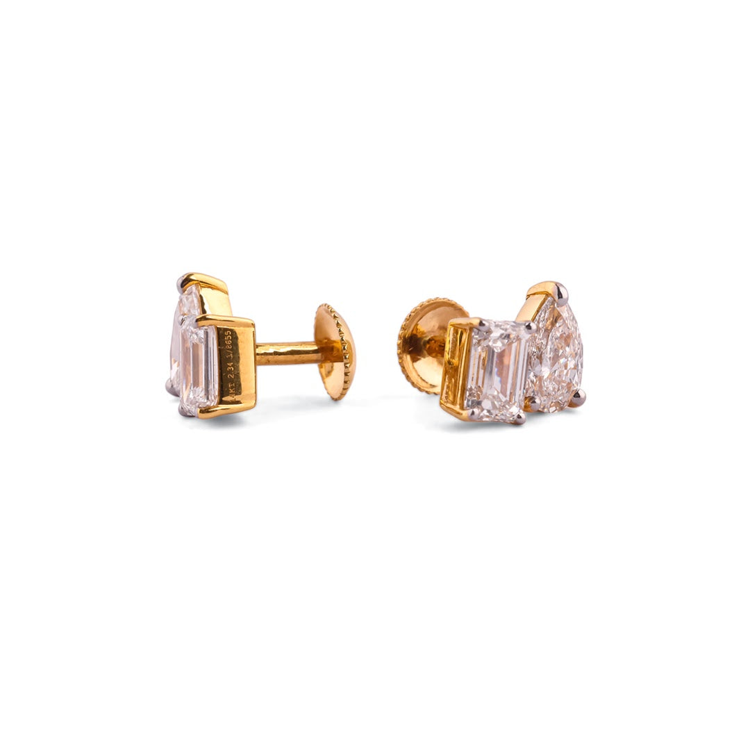 Duette Élise Pear & Emerald Toi et Moi Diamond Stud Earrings – view 4