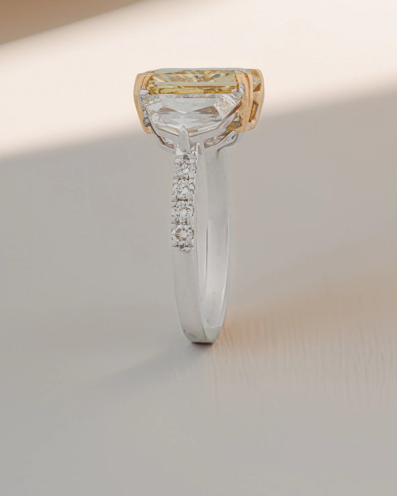 Soleia Fancy Radiant Trapezoid-Side Ring — side view