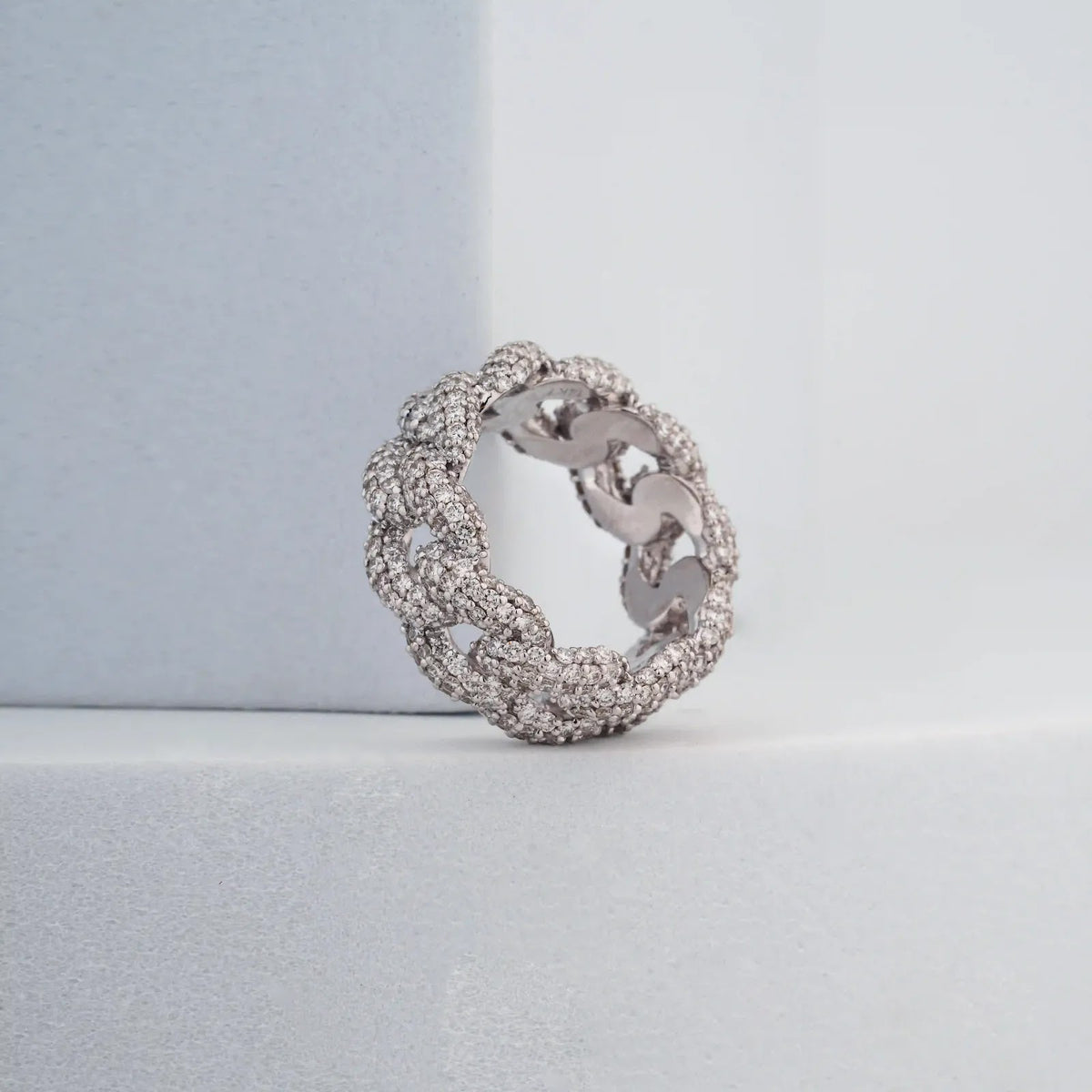 Corsa Pavé Chain-Link Diamond Band — front view
