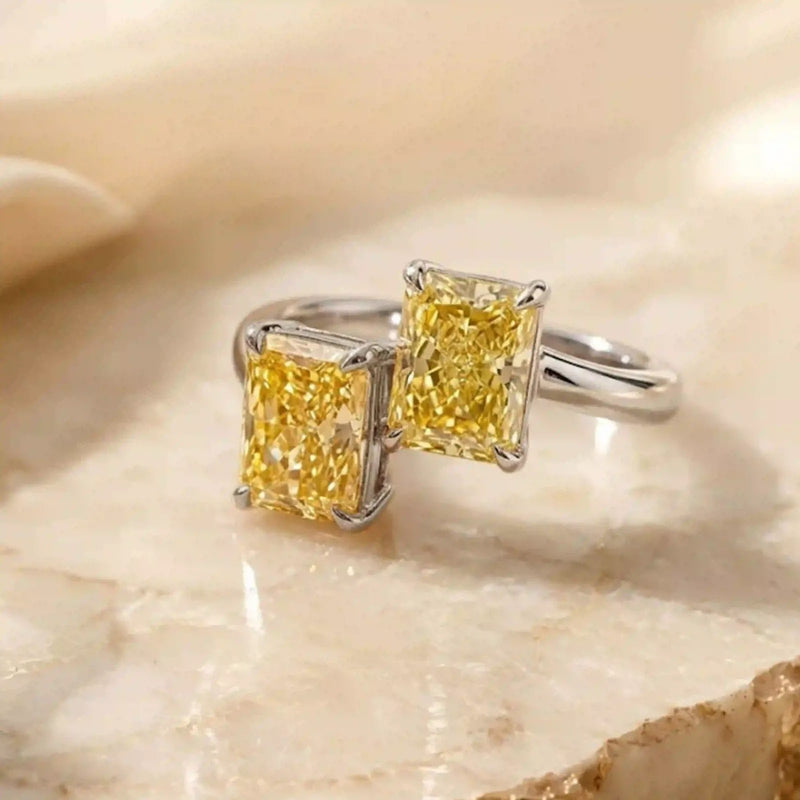 Solstice Fancy Radiant Toi et Moi Ring — detail view