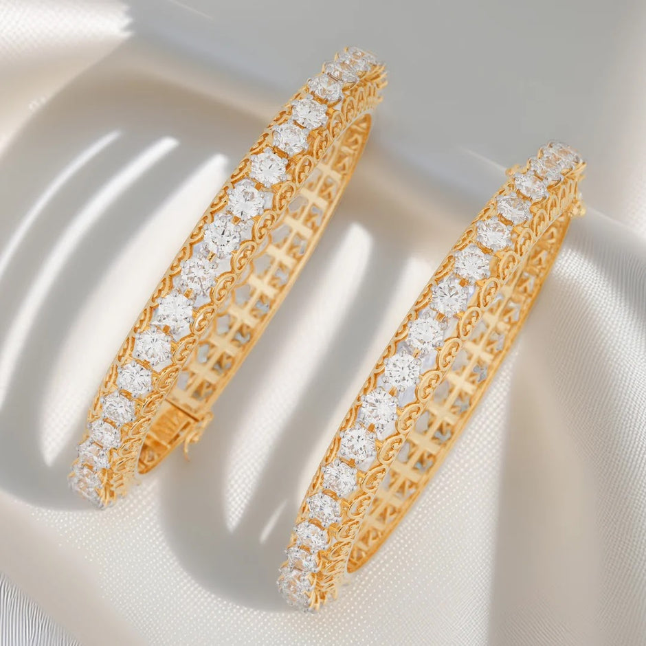30.99 Ct Round Lab-Grown Diamond Bangle — view 1