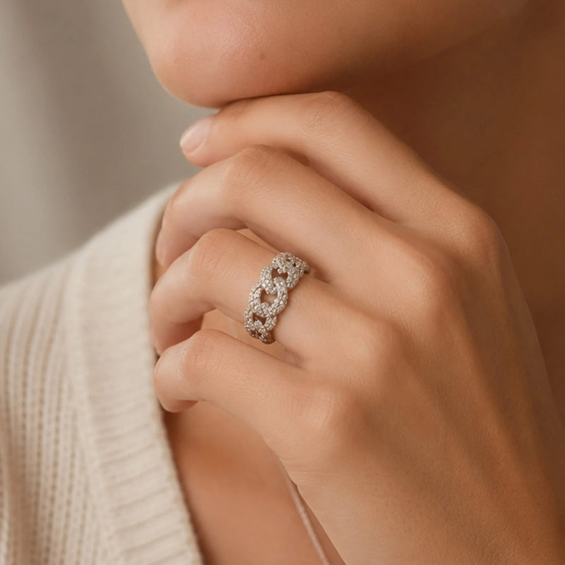 Corsa Pavé Chain-Link Diamond Band — worn view