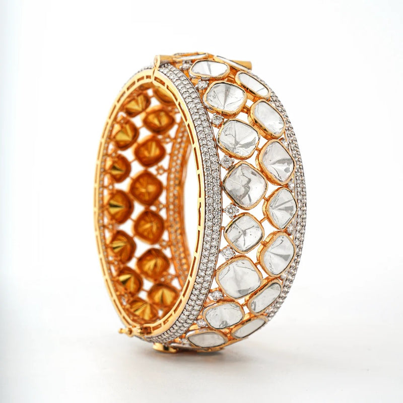 17.6 Ct Round Lab-Grown Diamond with 27.89 Ct Lab-Grown Colourstone Bracelet — view 1