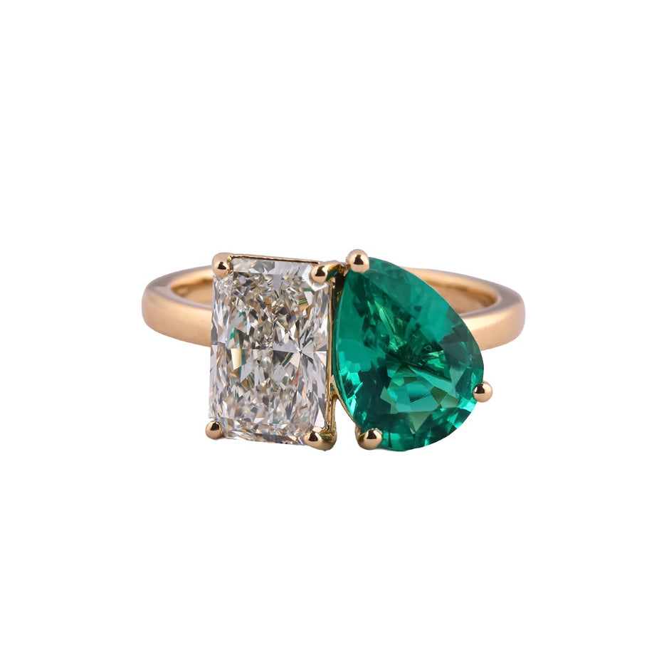 Verdant Duet Radiant & Pear Toi et Moi Ring — view 1