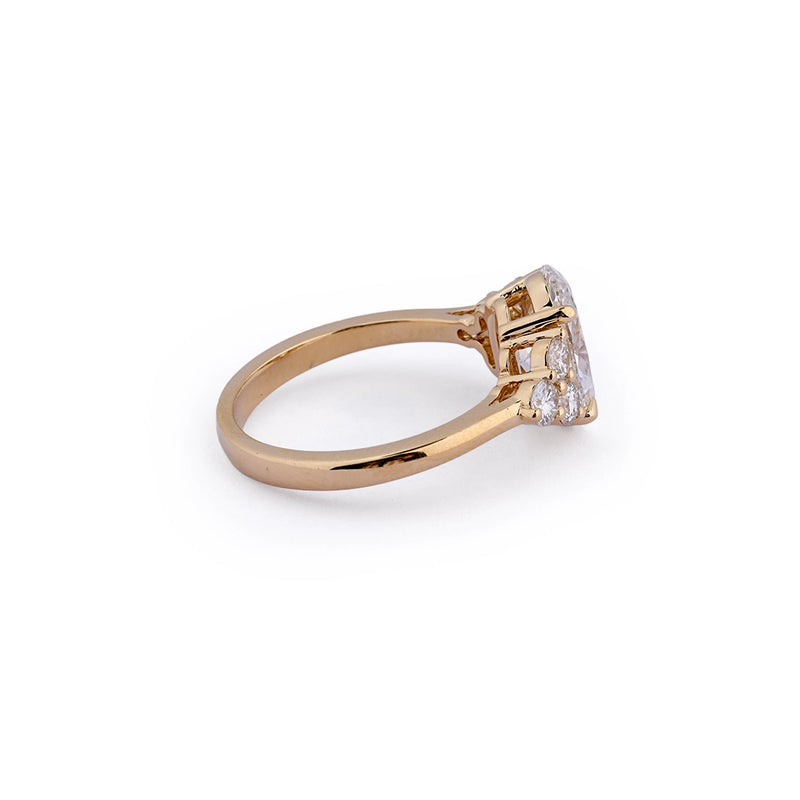 Oval-centre lab-grown diamond ring with round side accents - design VLR-1916