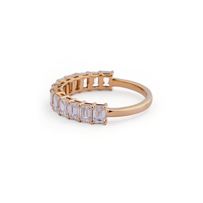 Emerald-cut lab-grown diamond half-eternity band - design VLR-1877