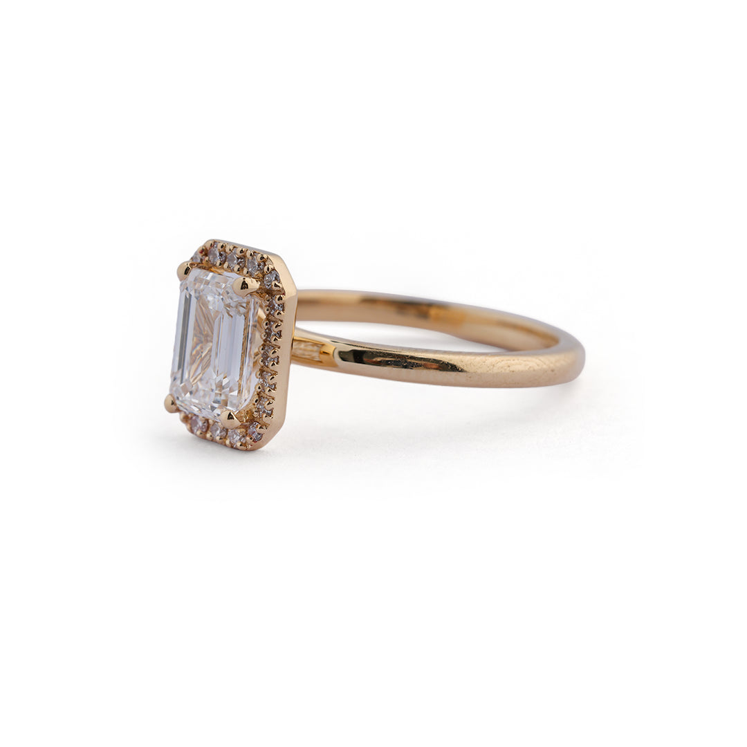 Emerald halo lab-grown diamond solitaire ring - design VLR-1923