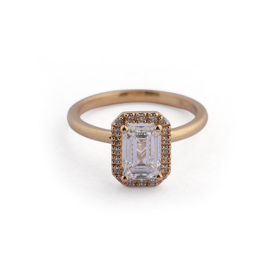 Emerald halo lab-grown diamond solitaire ring - design VLR-1923