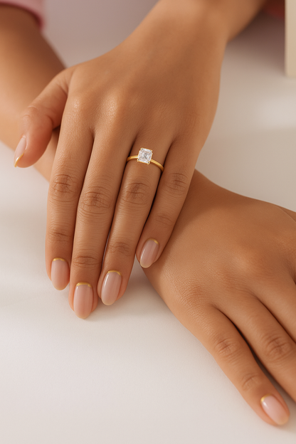 ChicSquare – Asscher Solitaire Ring in 2 Carat Lab Diamond
