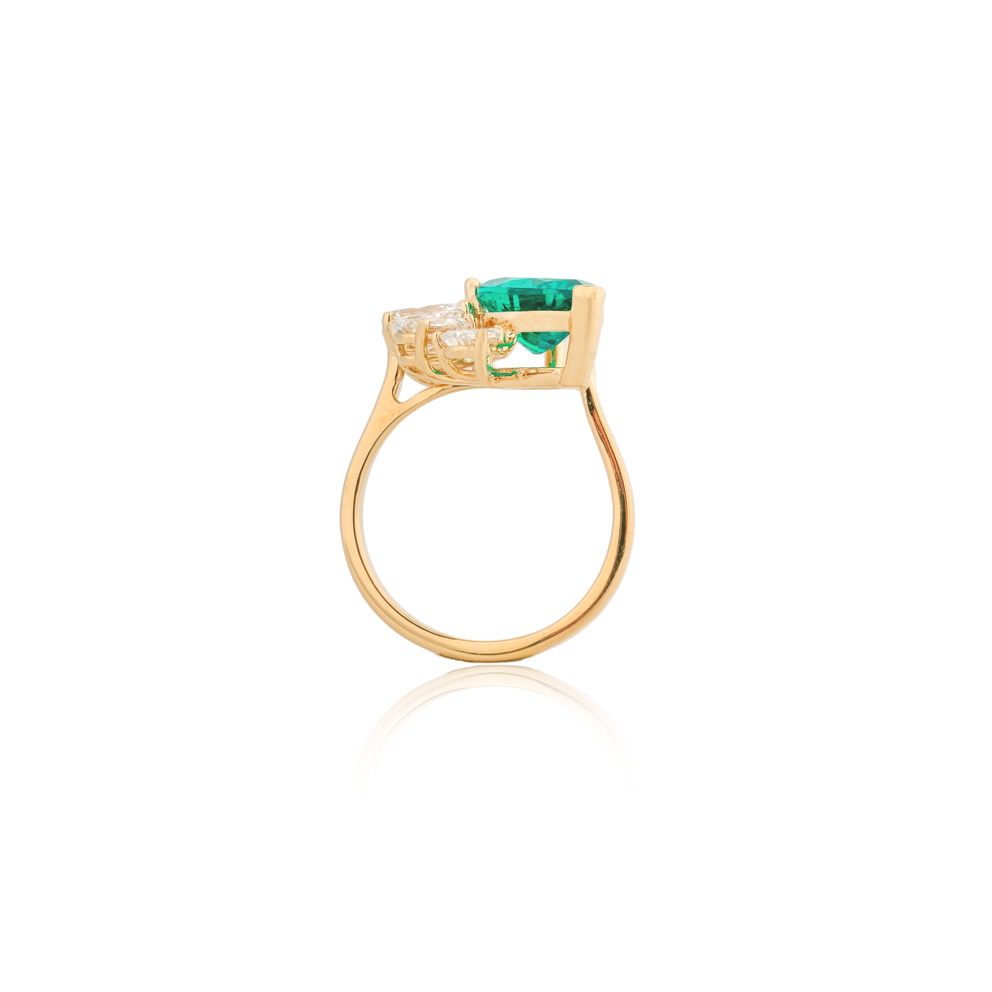 Vibrant Green Pear Lab Diamond Ring