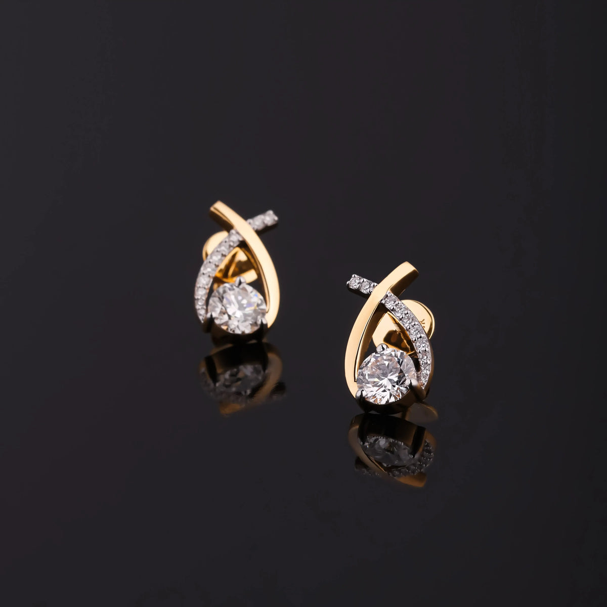 Orbit Crossover Round Diamond Stud Earrings