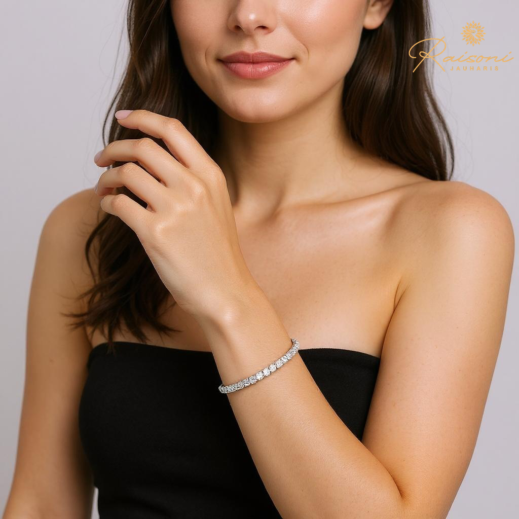 14.8 Carat Timeless Round Lab Grown Diamond Bracelet in Gold For Women