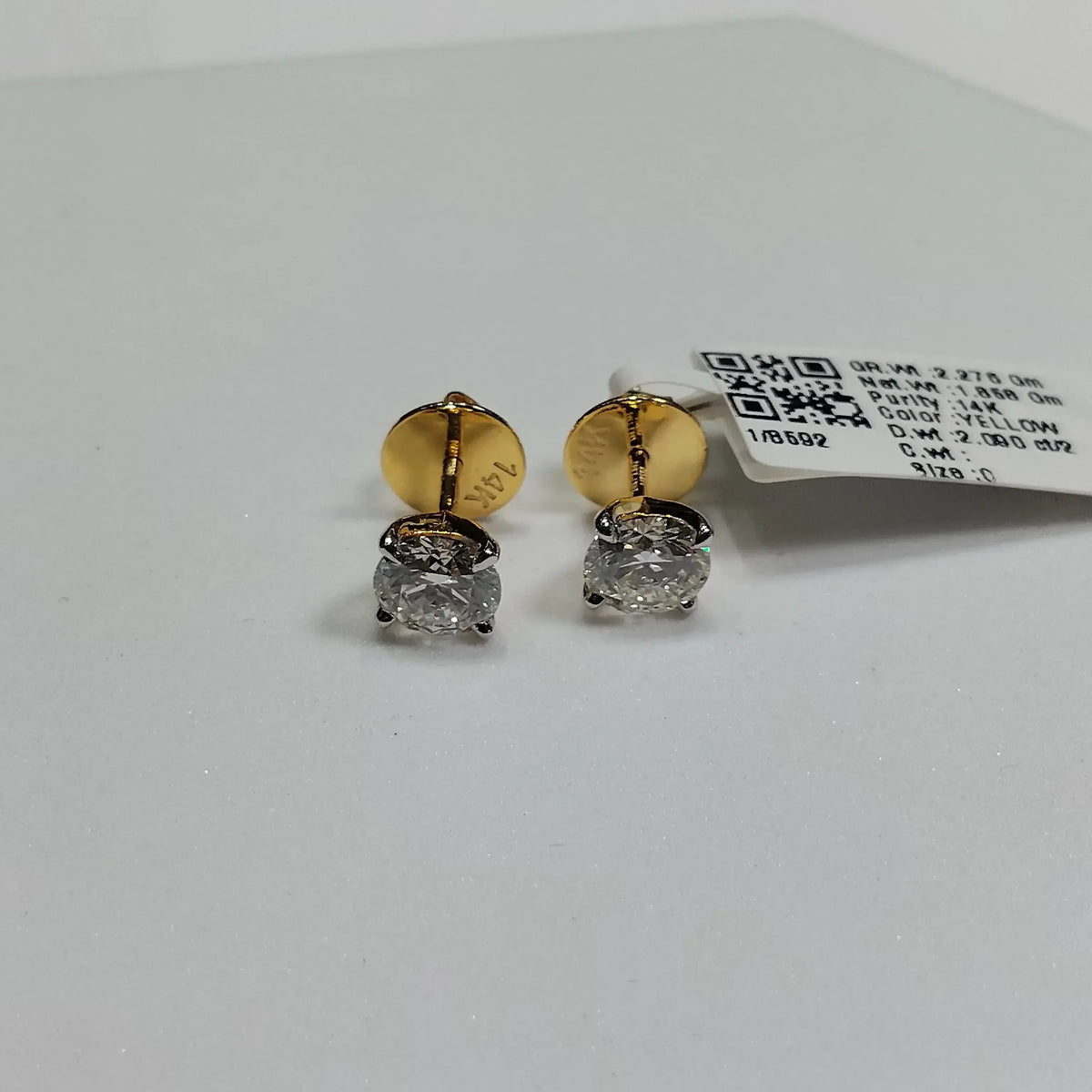 8592 Earring