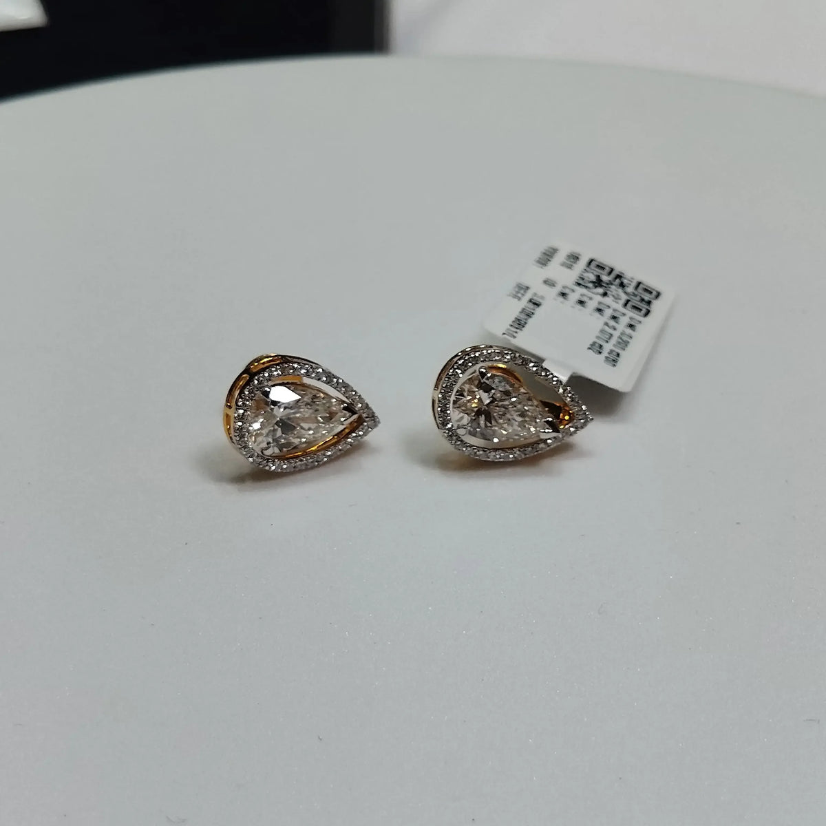 8316 Earring