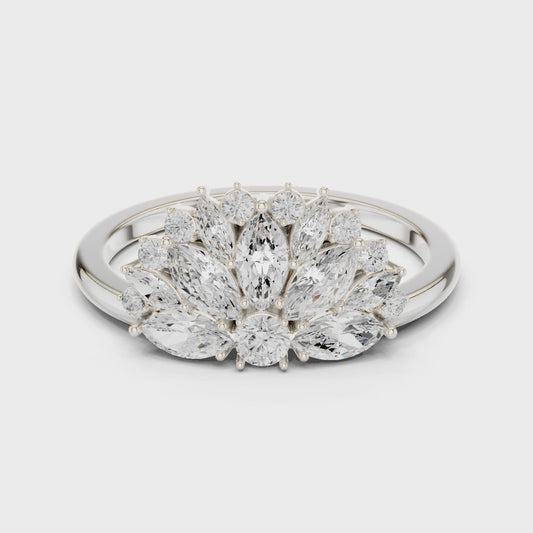 Peacock-inspired Cluster Lab Grown Diamond Anniversary Gifting Ring in 1 Carat